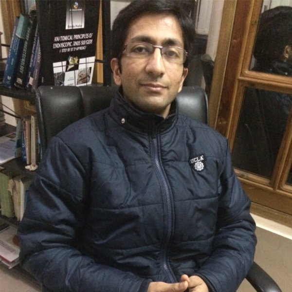 famous-ayurvedic-doctor-dharamshala